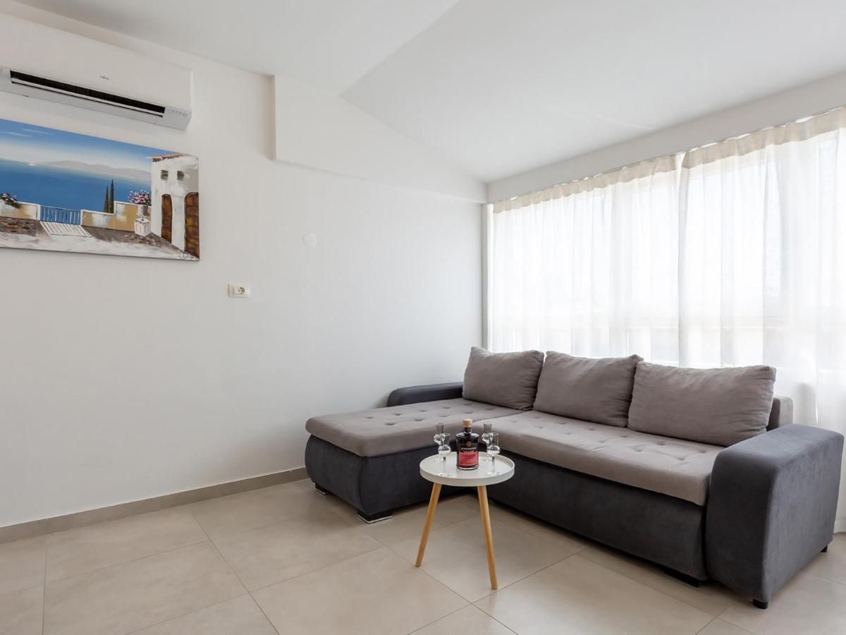 Amoroso Apartment 200M From Sea Poreč Exterior foto